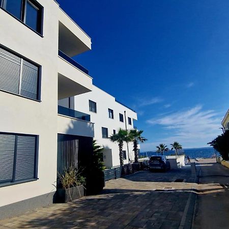 Dinary Apartman Vir Esterno foto
