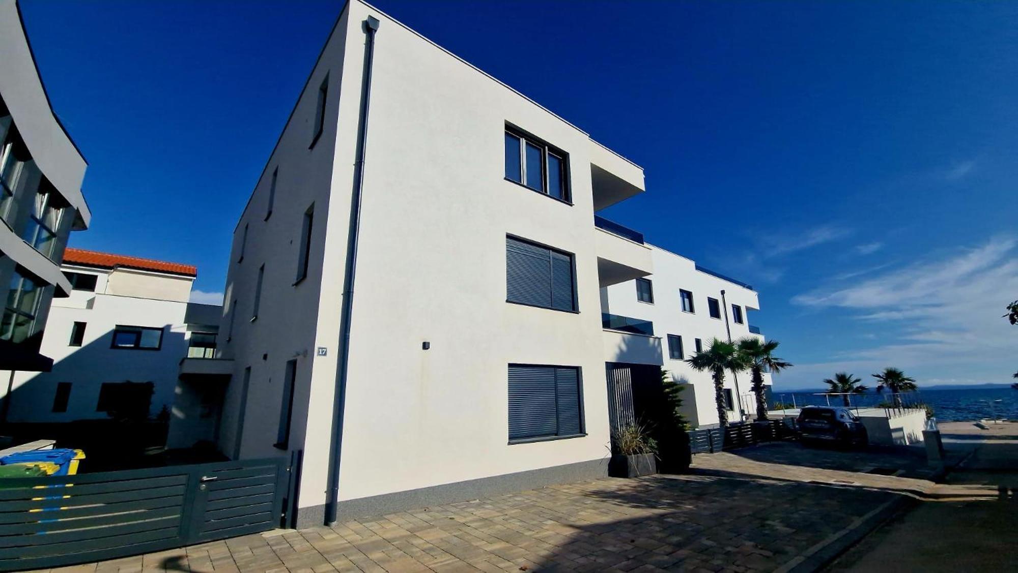 Dinary Apartman Vir Esterno foto